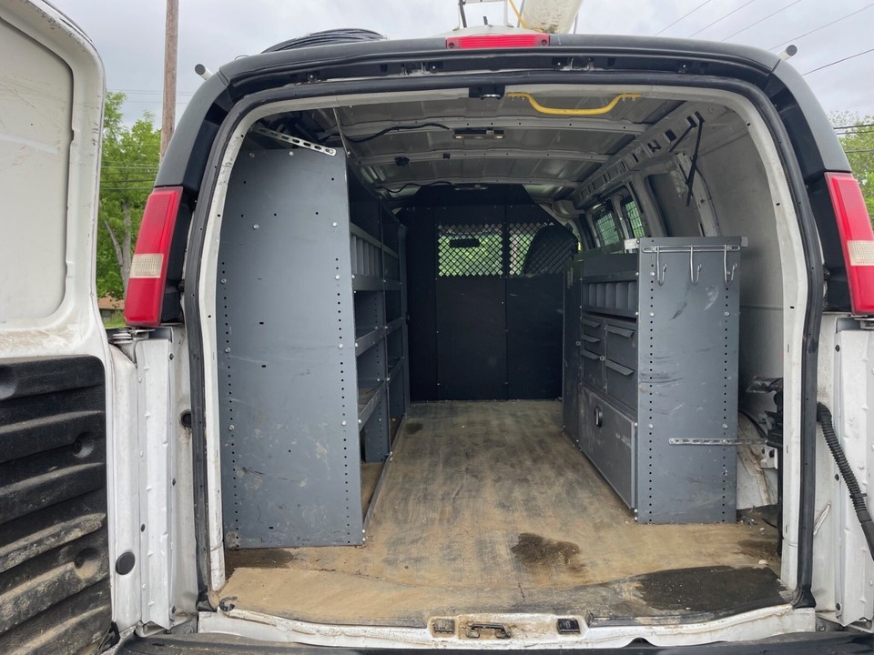 COMPLETE TAKEOUT Van Shelving GMC Savana, Chevy Express, Ford