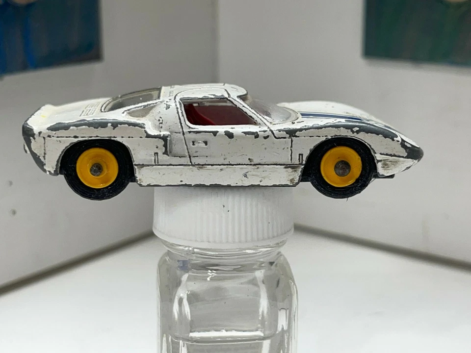 2 juegos de neumáticos nuevos, 8 en total para Lesney Matchbox #41 FORD GT 40 Foto 2 de 2