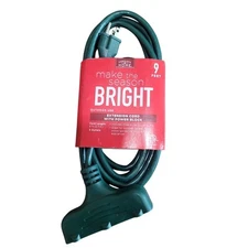 Complete Home 9' Outdoor Extension Cord - 3-Outlet Power Block - Heavy Duty