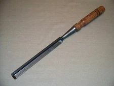 #63 Vintage 17 1/2” Large Heavy Duty 3/4” Corner Wood Socket Chisel Tool