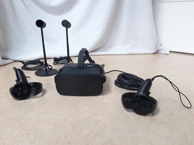 Oculus Rift VR-Brille mit Zubehör