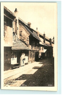 S04-0584, PRAHA, ZLATA ULRCKA, REAL PHOTO POSTCARD