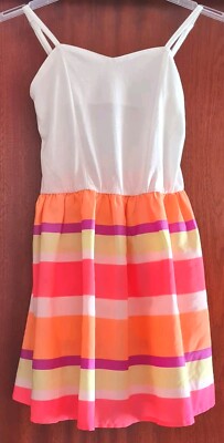 Mädchenkleid oben wollweiß, unten bunt gestreift von ''G blog'', Gr. 14A