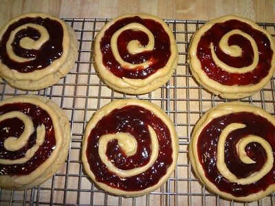 COPYCAT CRUMBL HOMEMADE PEANUT BUTTER AND JELLY COOKIES (8 LARGE COOKIES)