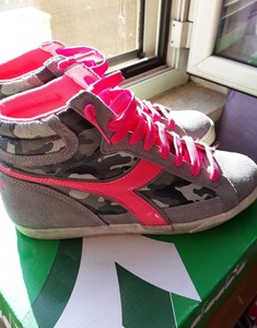 scarpe diadora mimetiche