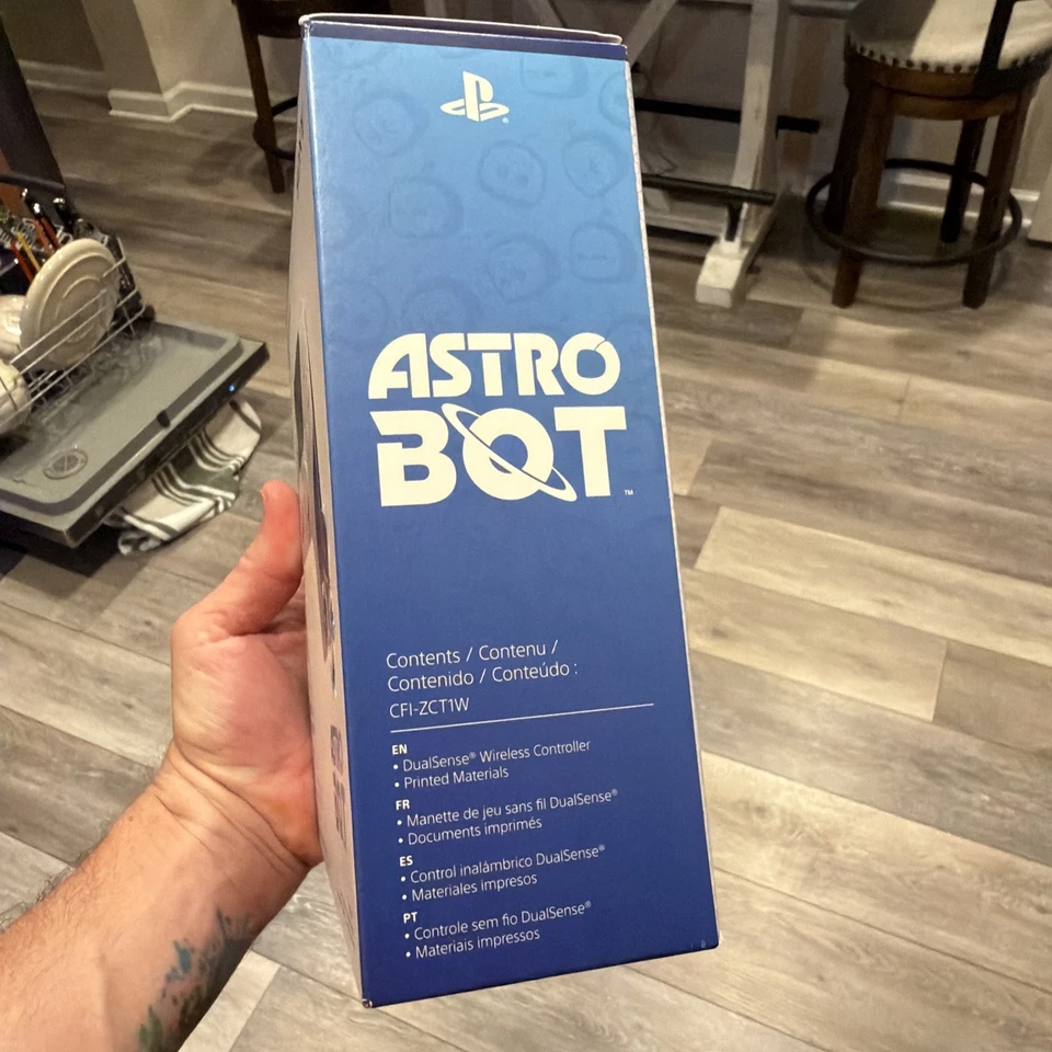 Sony PS5 DualSense Controller Astro Bot Limited Edition NEW SEALED IN HAND - Image 2 of 4