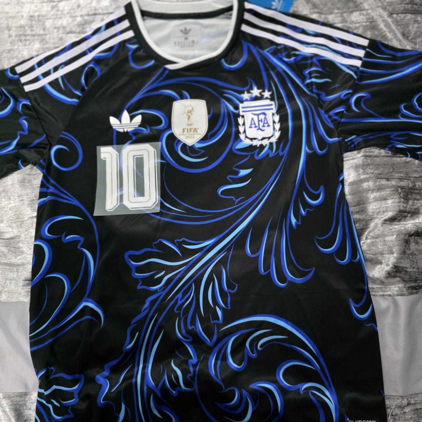 Jersey Argentina Lionel Messi Size Medium Wide 20 Long 28