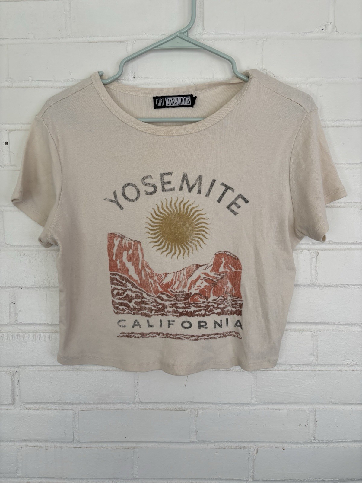 Girl Dangerous Yosemite Short Sleeve Cropped Graphic Tee - Size M