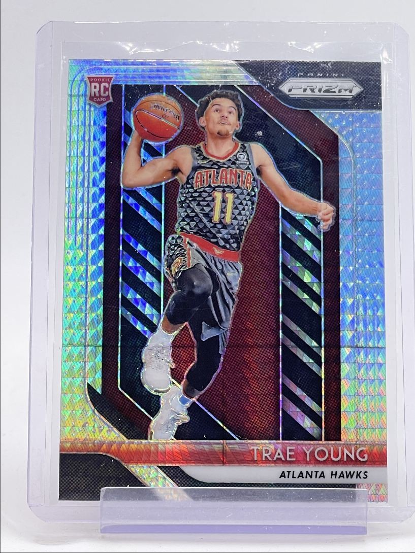 TRAE YOUNG 2018-19 PANINI PRIZM ROOKIE BASKETBALL HYPER HAWKS RC Q5908