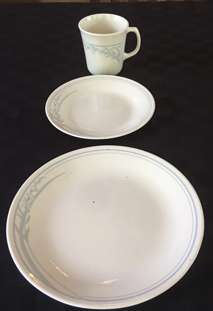 VINTAGE Corelle Dinnerware BLUE LILY Floral 3 Piece Set eBay