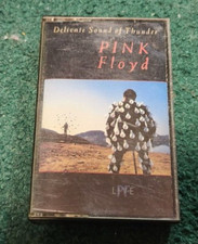 PINK FLOYD LIVE Delicate Sound of Thunder Cassette Columbia 1988