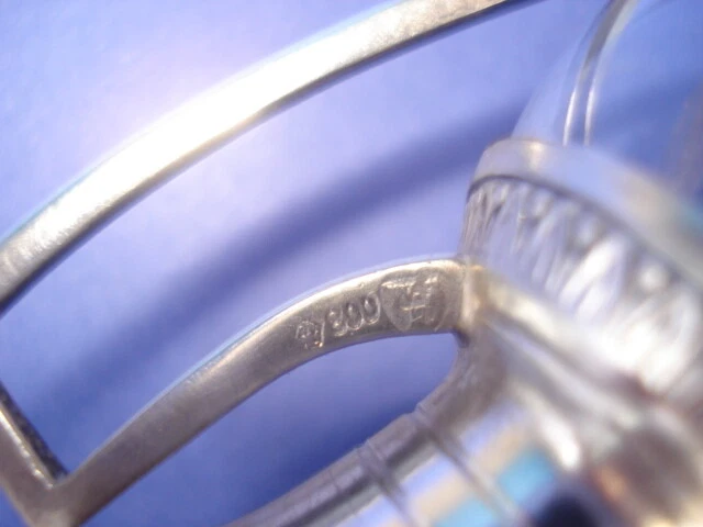 Urna de pedestal de plata alemana muy fina (800) y cristal - cortada a mano - circa: década de 1890 Foto 2 de 4