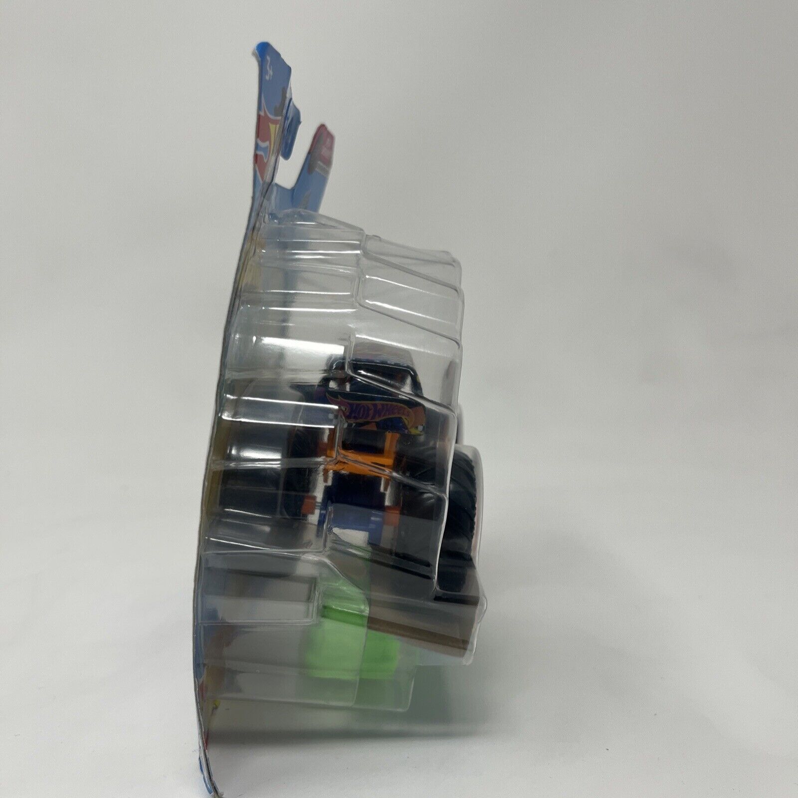 Picture 4 of 8