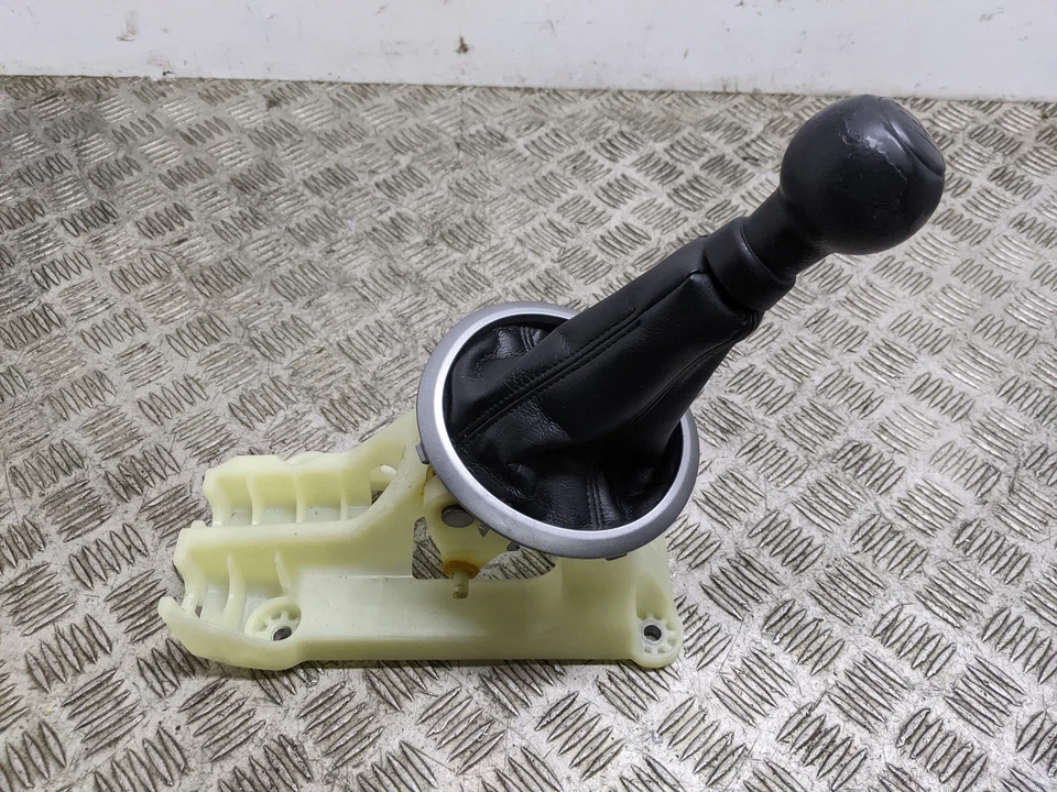 Palanca de cambios selectora Suzuki Sx4 Aerio Mk1 2010-2011 Foto 2 de 4