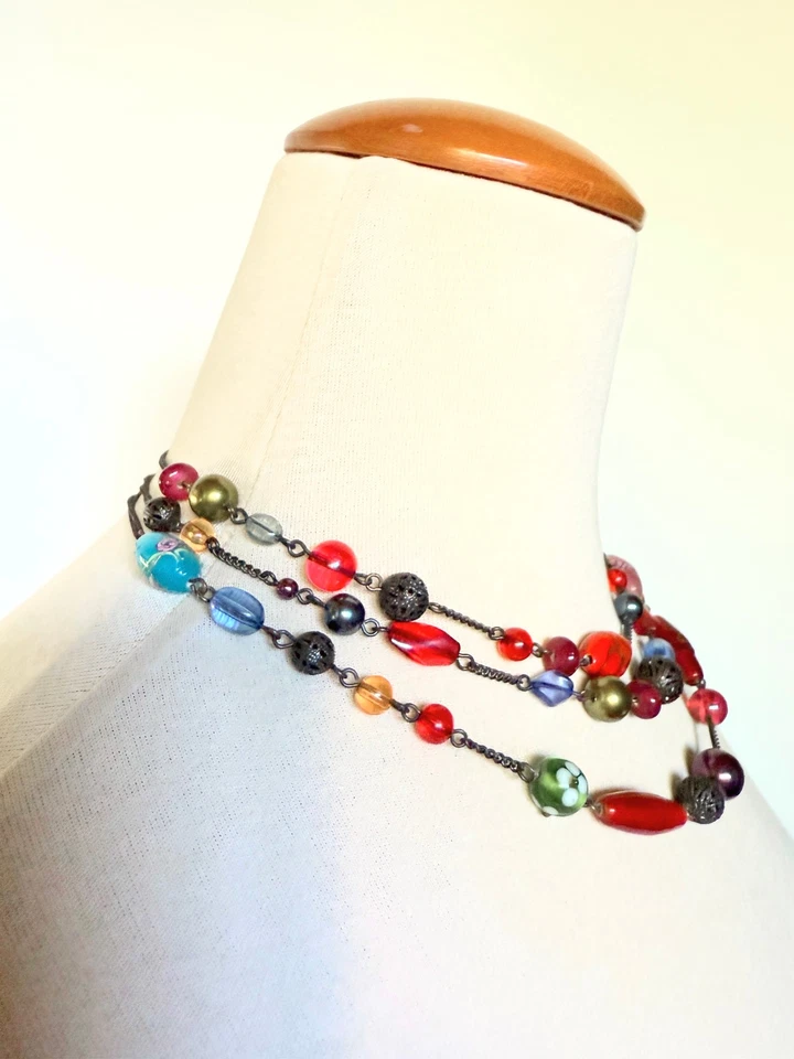 Vintage Avon SP triple-strand necklace colorful art glass acrylic metal beads - Image 3 of 4