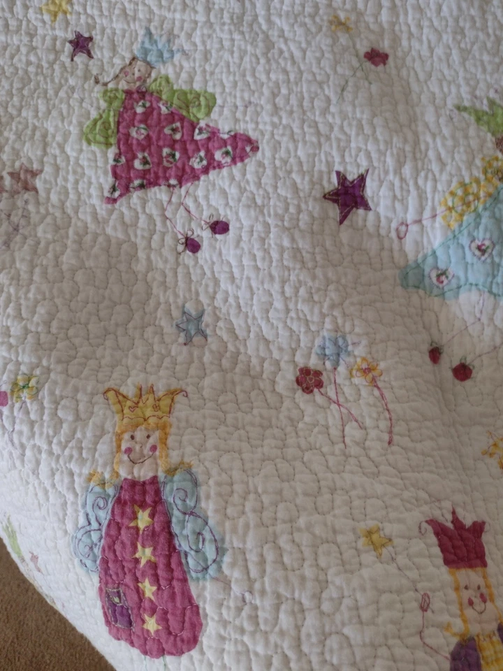 Edredón doble hadas/reinas y estrellas tamaño doble Foto 2 de 2