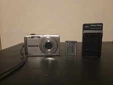 Olympus FE FE-340 8.0MP Digital Camera *Read*.