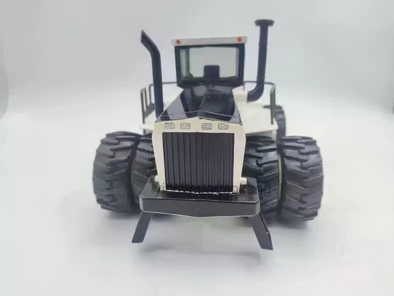 Antu 1/32 Ertl Big Bud 500 Alloy Tractor Model - Image 4 of 4