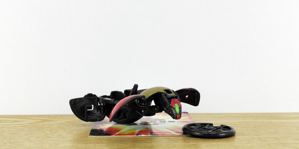 HTF BAKUGAN BakuBlasters Darkus KATAPULTRA Covered-G w. Disc 40G SpinMaster/SEGA - Image 2 of 4