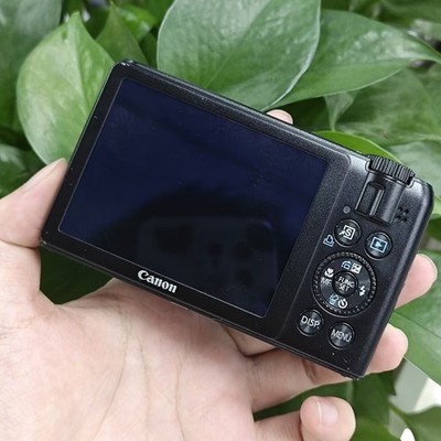 Canon PowerShot S90 10.0MP Compact Digital Camera Black W/ Battery