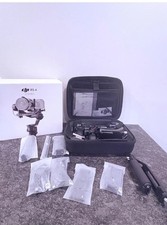 DJI RS 4 Combo 3-Axis Gimbal Stabilizer for Cameras No focus motor - Black