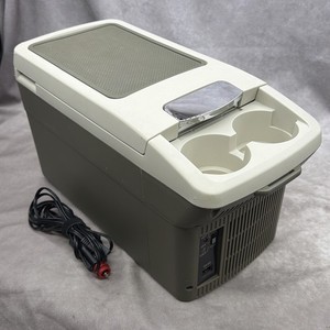 Sharper Image S1551 hot + cool vehicle Center Console Car snack box cooler 12v