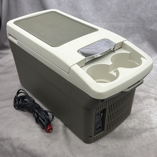 Sharper Image S1551 hot + cool vehicle Center Console Car snack box cooler 12v