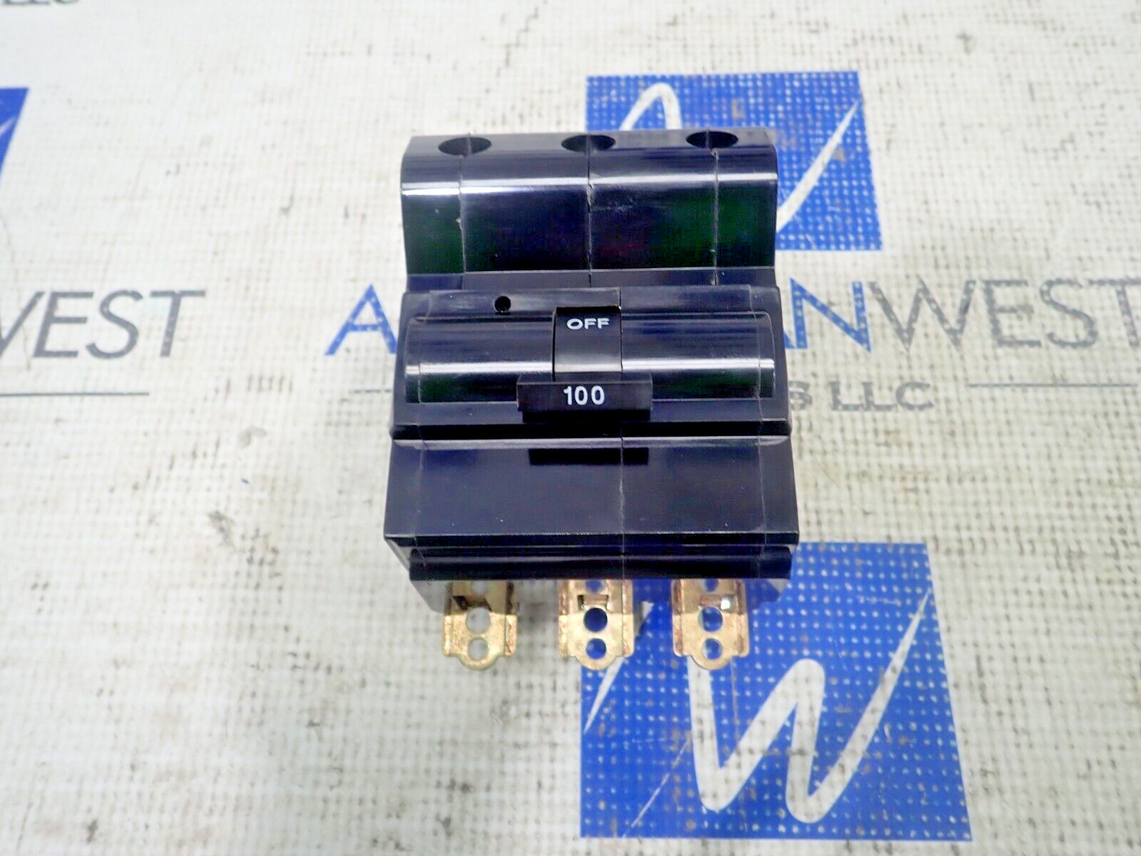 NEW FPE NB231100 3 Pole 100 Amp 240 Volt Type NB Bolt On Circuit Breaker