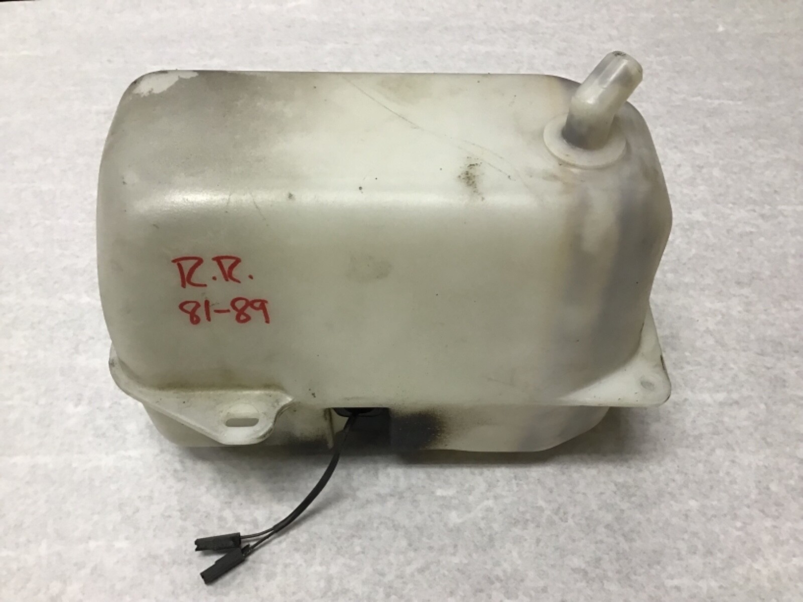 Rolls Royce Bentley Silver Spirit Spur Windshield Washer Tank1981-1989 PUM11596 