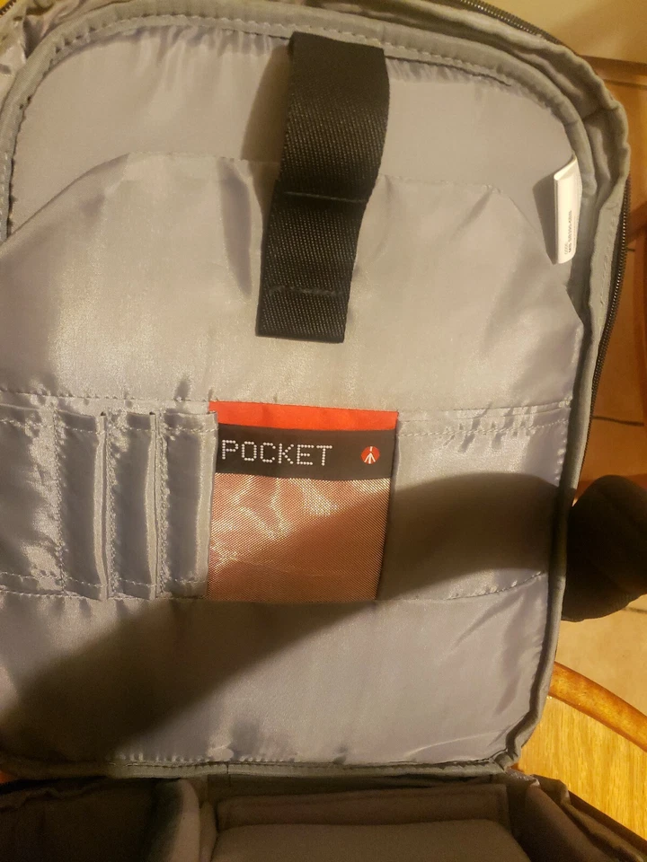 Manfrotto Veloce V DSLR Camera Backpack - Image 4 of 4