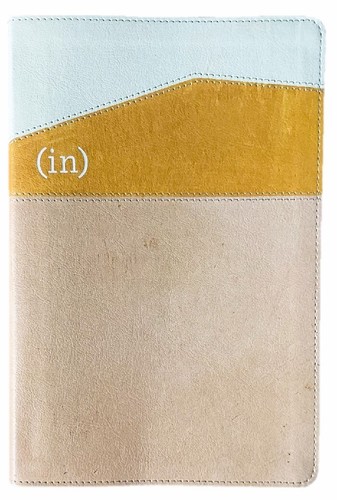 Holman CSB (In) Courage Bible; 2020 Mustard/Alabaster Leather Soft 9 Font Index - Imagen 3 de 8