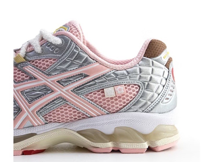 VANDY THE PINK X ASICS GEL NIMBUS 10.1 BANANA SPLIT