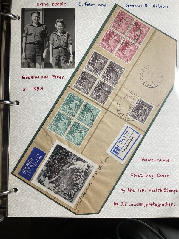O Peter And Graeme Wilson - Stamps - Signed - New Zealand Health Stamps
