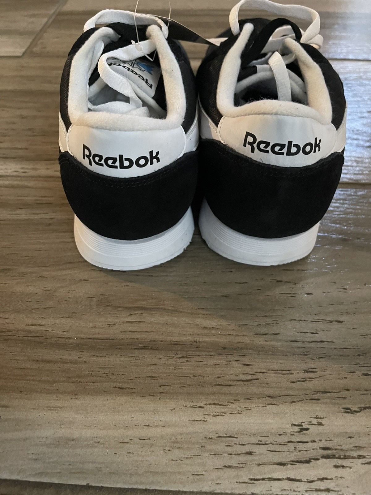 Reebok Men’s Shoes Sz 10 NWOB