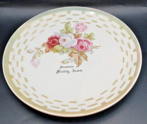 Rare Vintage Crown Potteries MANLY IOWA Roses 7.5" Souvenir PLATE