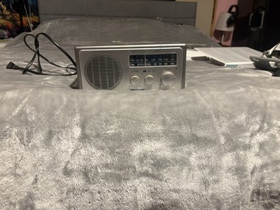 Sangean WR-1 AM/FM Portable Radio Silver Clear Headphone Jack