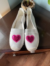 Karl Lagerfeld Paris Women's Slip-on Espadrille Flats, White Size 9.5M