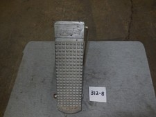 Speedway Motors Cast Aluminum Accelerator Throttle Pedal Assembly 7204103 Speedway Motors Cast Aluminum Accelerator Throttle Pedal Assembly 7204103
