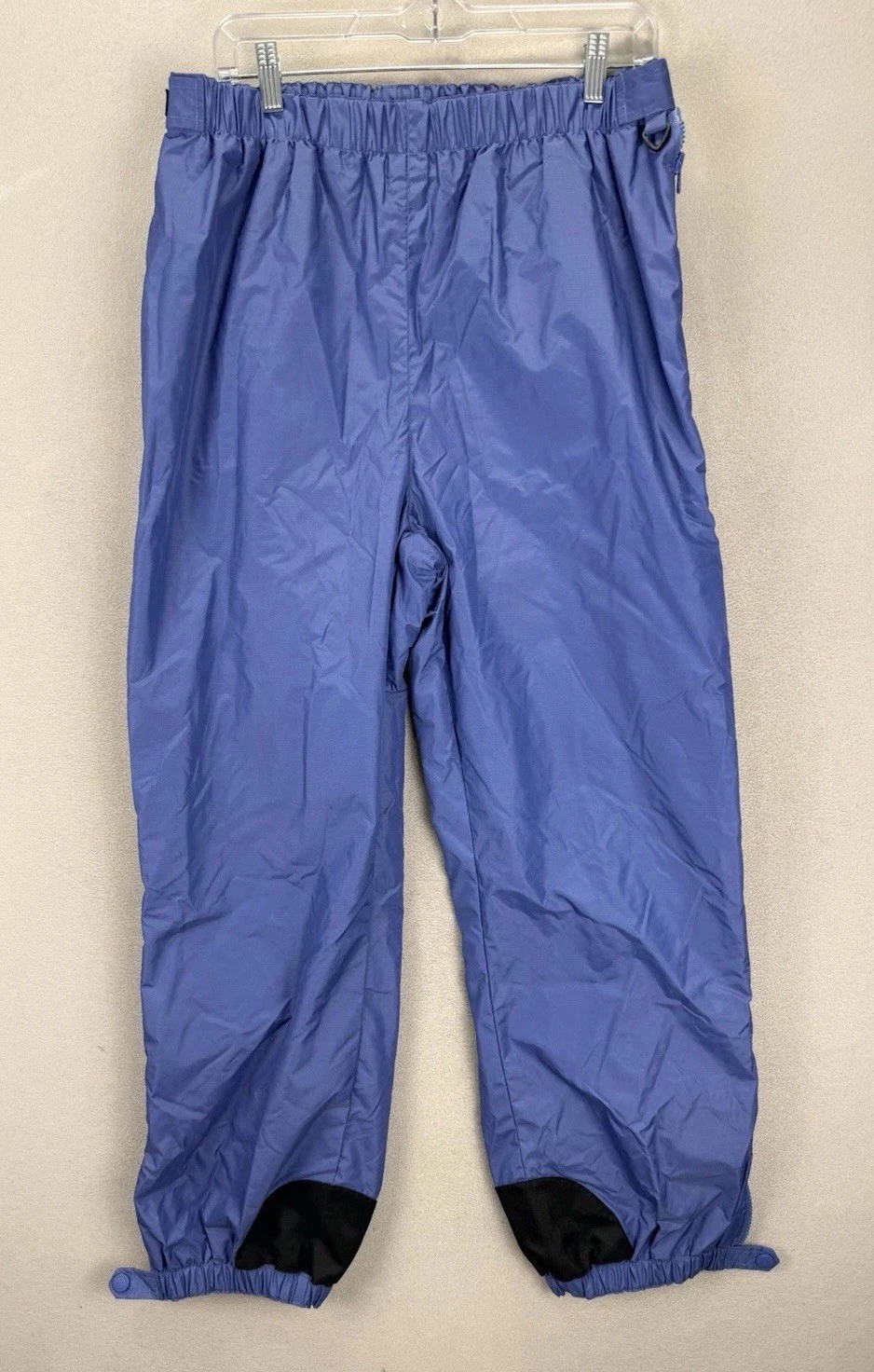 Vintage Columbia Sportswear Women’s Sz XL Side Zip Fleece Lined Ski Snow Pants
Opens in a new window