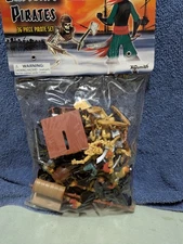 pirates Toysmith Battling Pirates 36 Piece Set,New in package, toy soldiers,2006