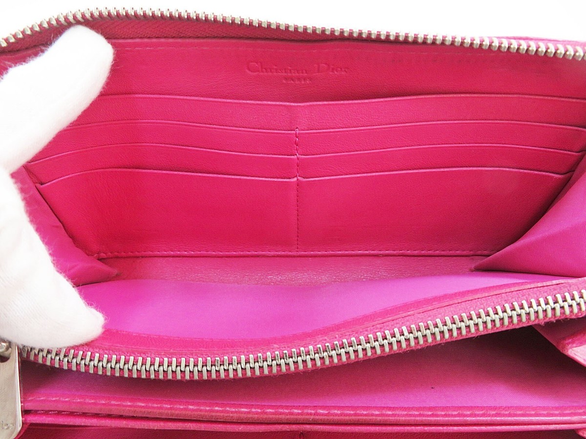 ❤︎ Dior Vintage ❤︎ ethnic ❤︎ zipper Wallet ❤︎ Dior Vintage ❤︎ ethnic zipper Wallet CHRISTIAN DIOR Lady