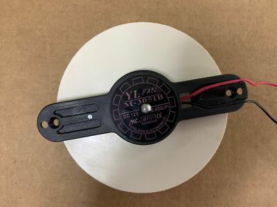 Applicable Yuelun cooling fan 9225 M-3051B 12VDC 0.45A 2P circular DC fan