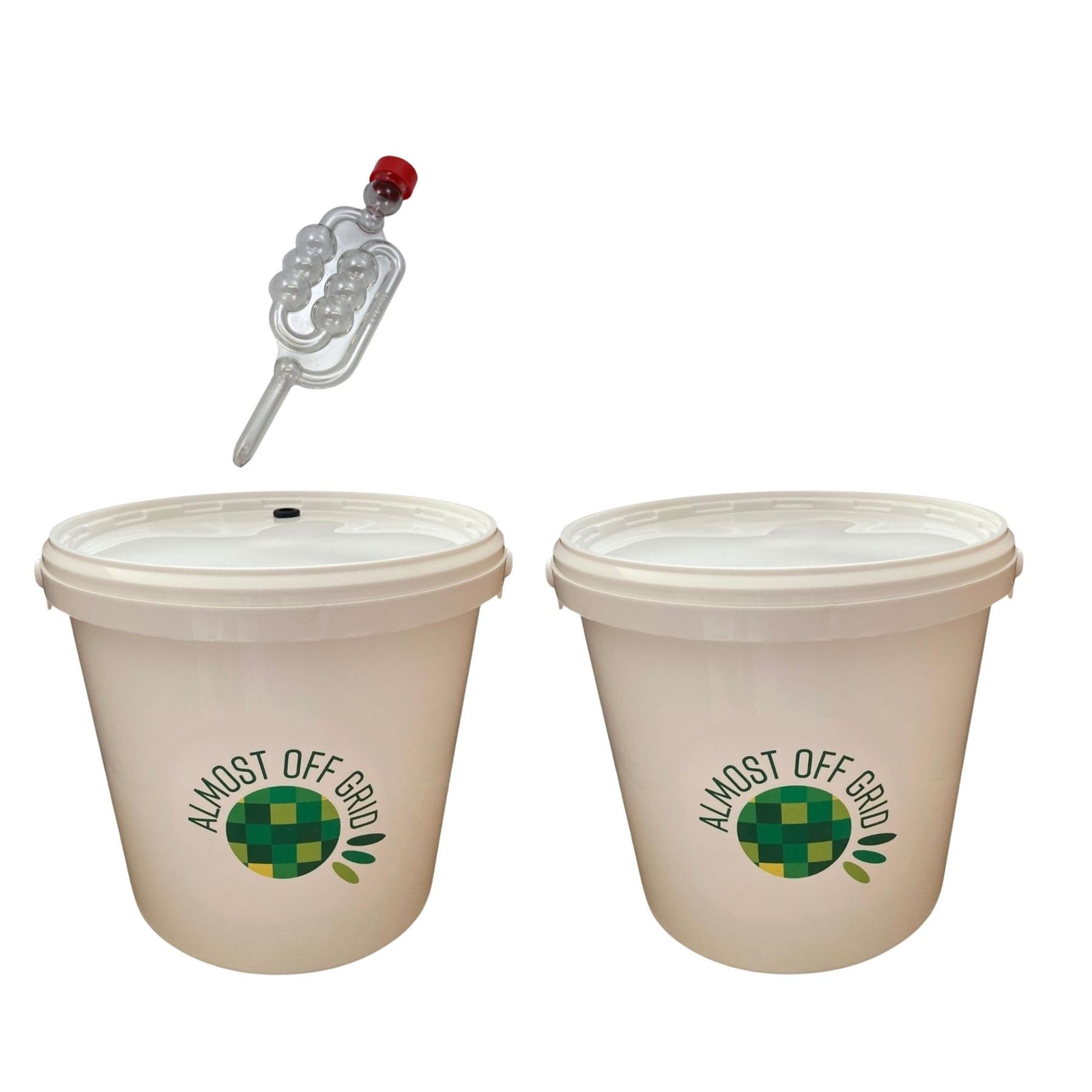 5 Litre Fermentation Buckets, one with Lid, Grommet and Airlock, 1 solid lid