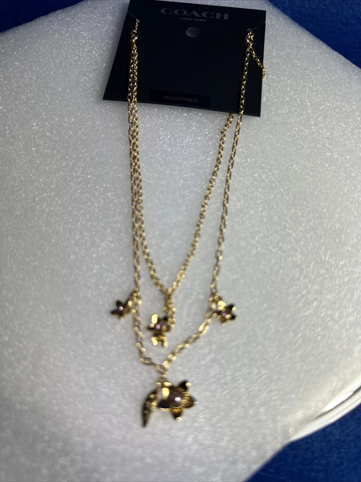 Collana Coach Oro Fiori Selvatici Regolabile C6300 Tono Oro $148 Vendita al Dettaglio