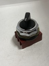 SIEMENS 3SB03-2MKB SELECTOR SWITCH OPERATOR 2 POSITION MAINTAINED