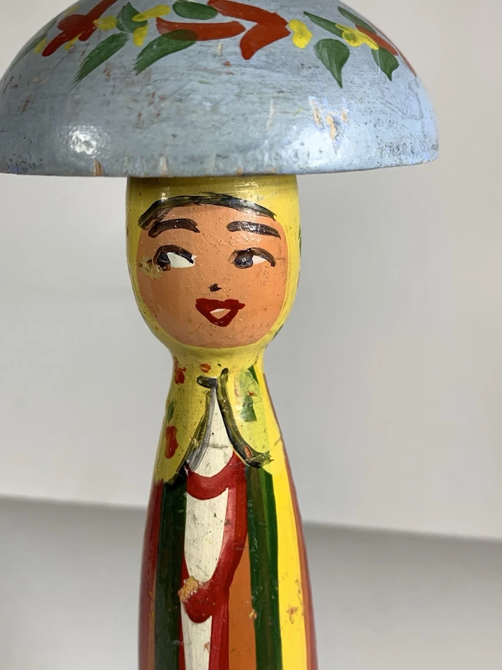 Sombrero de madera vintage soporte pintado a mano tallado dama falda capa cabeza bufanda ojo lateral Foto 2 de 4