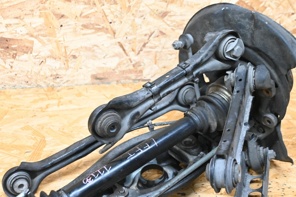 Conjunto de rodilla de buje de eje trasero izquierdo DCT OEM BMW N55 E82 E88 E92 E93 135i 335i Foto 4 de 4