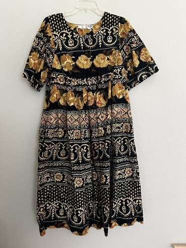 Fundamentals Baumwolle Bauernkleid schwarz Mix Print senfgelb Rosen Gr. M