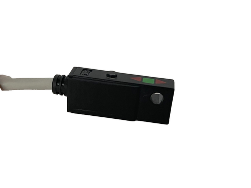 NEW SMC D-H7PW Solid State Auto Switch - Picture 2 of 3