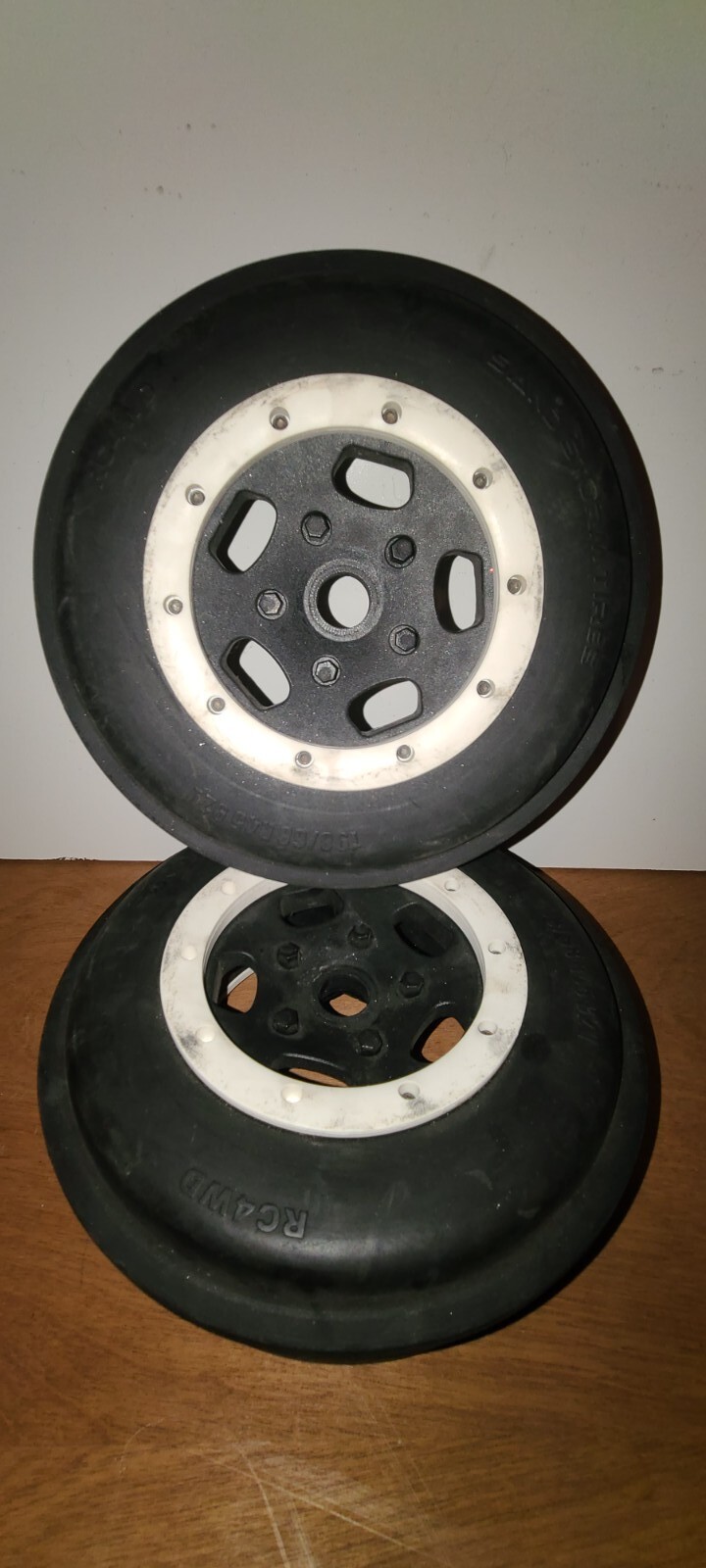 RC4WD Front Sand Storm Tires W/ Silverback R/C Wheels For 1/5th Scale RC